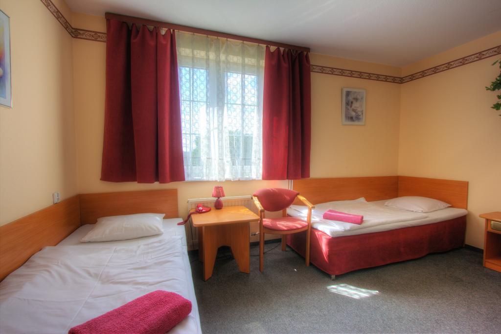 Hotel Margo Cedynia Room photo