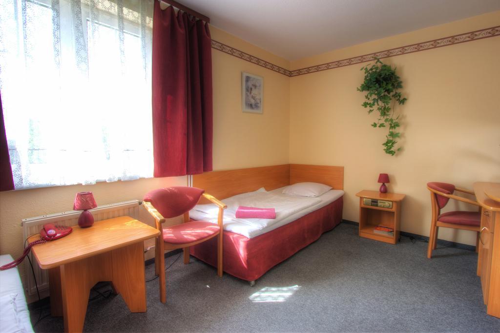 Hotel Margo Cedynia Room photo